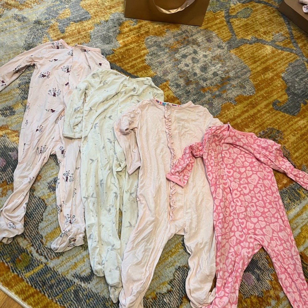 Set of 4 magnetic me onesies